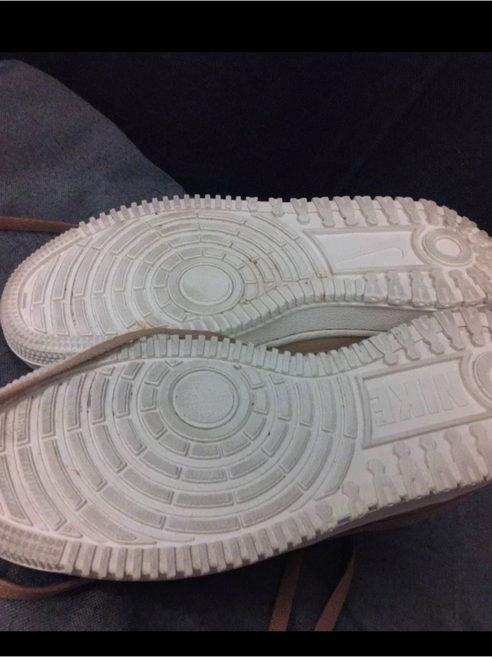 Nike Court Borough Mid 2 size 6 Y